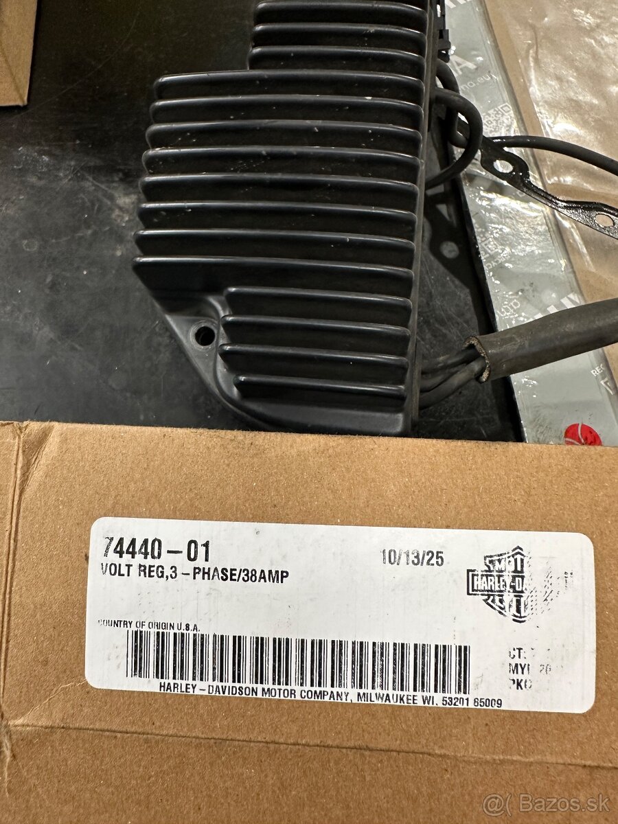Harley Davidson V rod. Regulator/stator - 2
