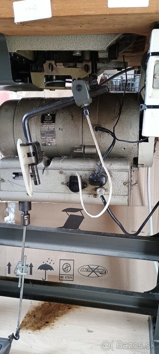 Šijací stroj PFAF - 2