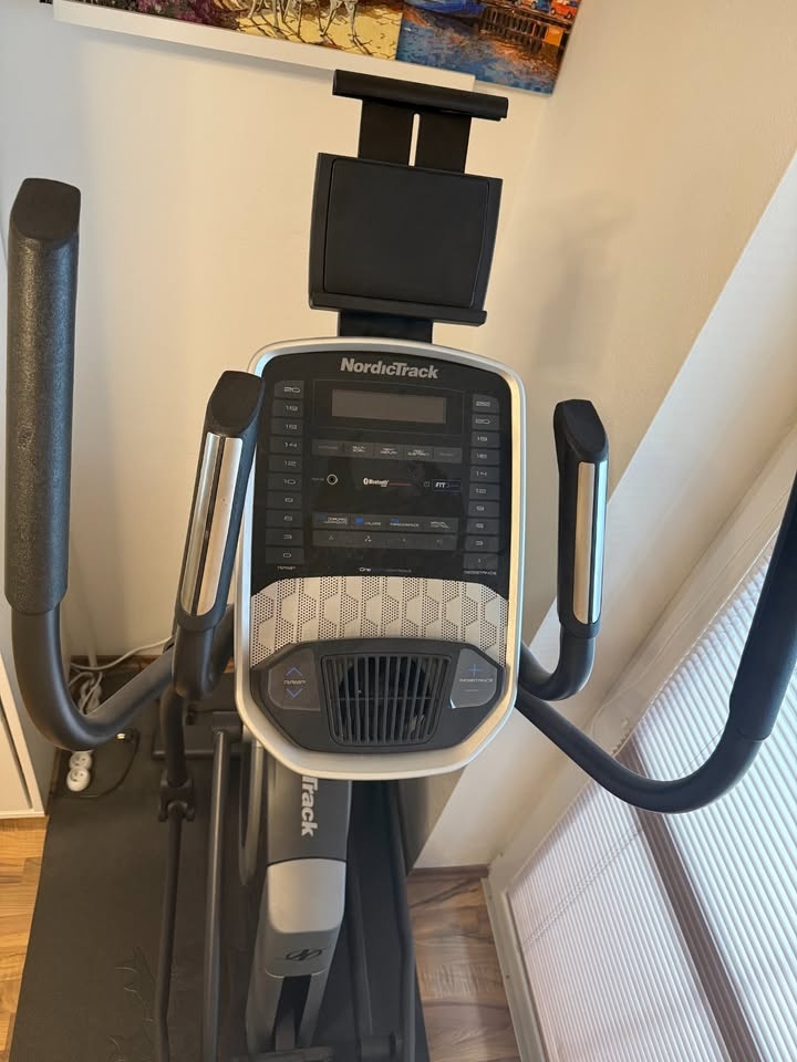 NordicTrack C7.5 – eliptický trenažér - 2