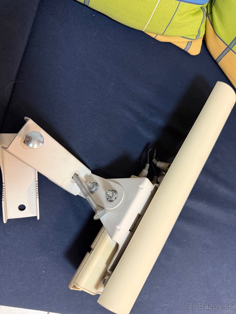 Ubiquiti sektor.anténa 5GHz MIMO 17dBi 90 ° rocket kit - 2