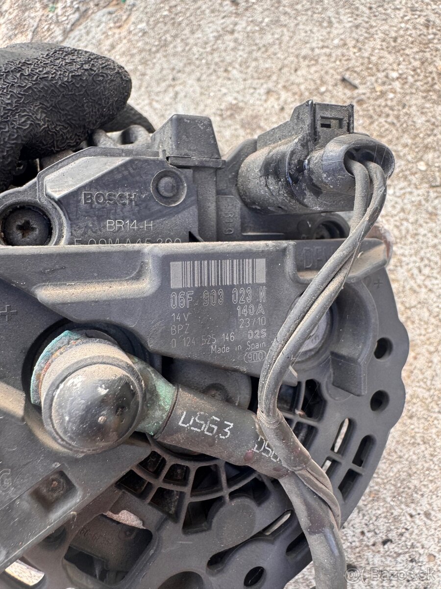Alternátor VAG 2.0TDI 06F903023N - 2