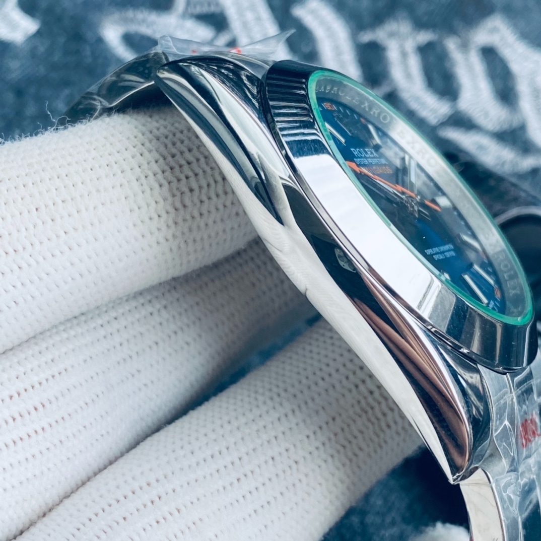 Rolex Perpetual Milgauss - 2