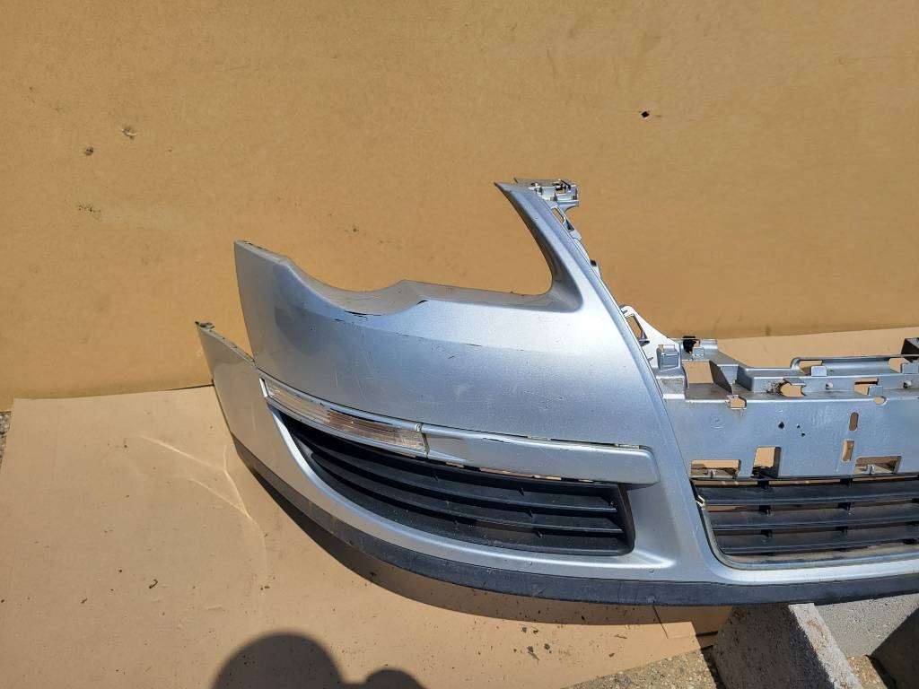 Volkswagen passat b6 naraznik predny - 2