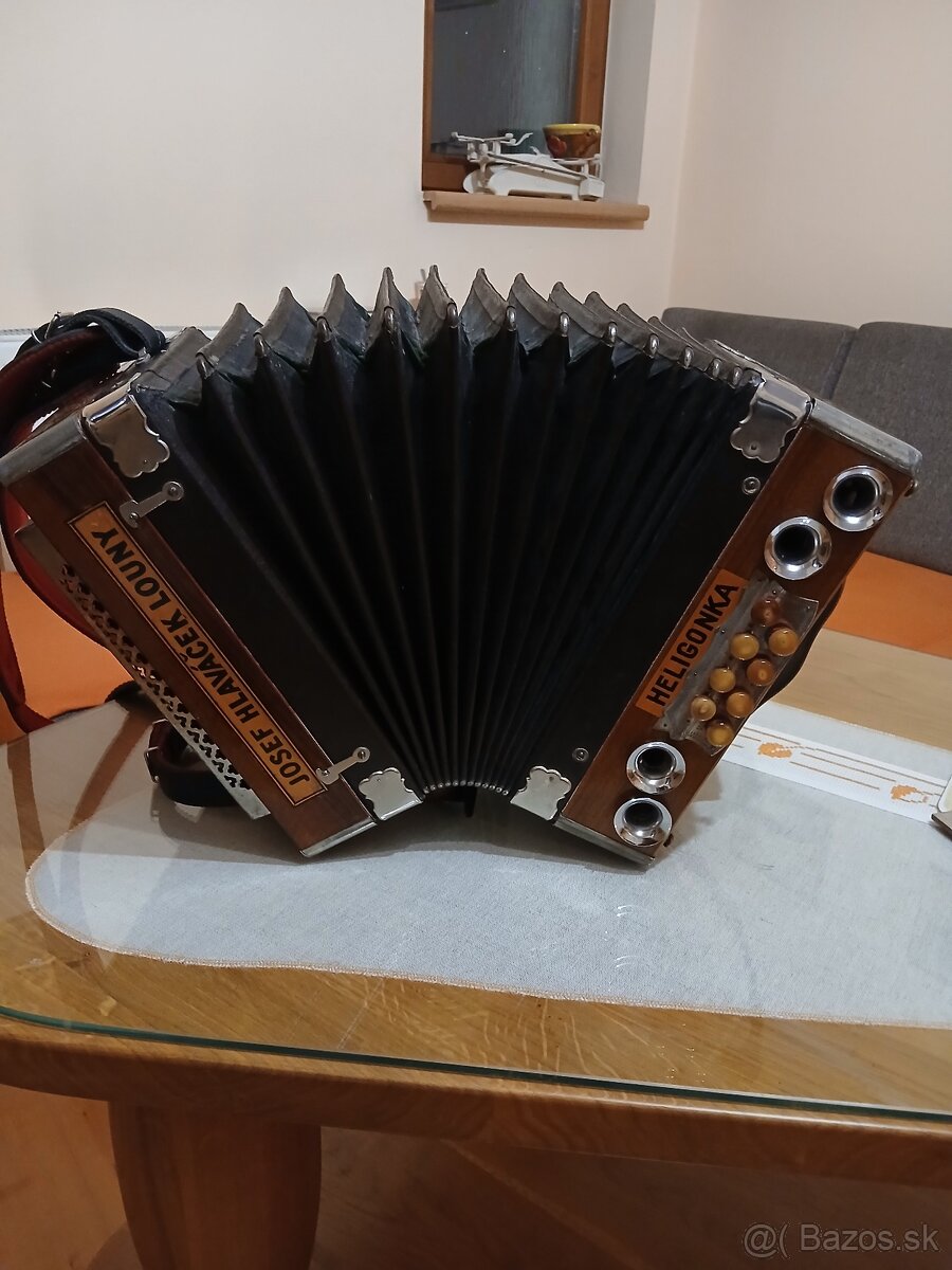 Heligonka Hlaváček CF - 2