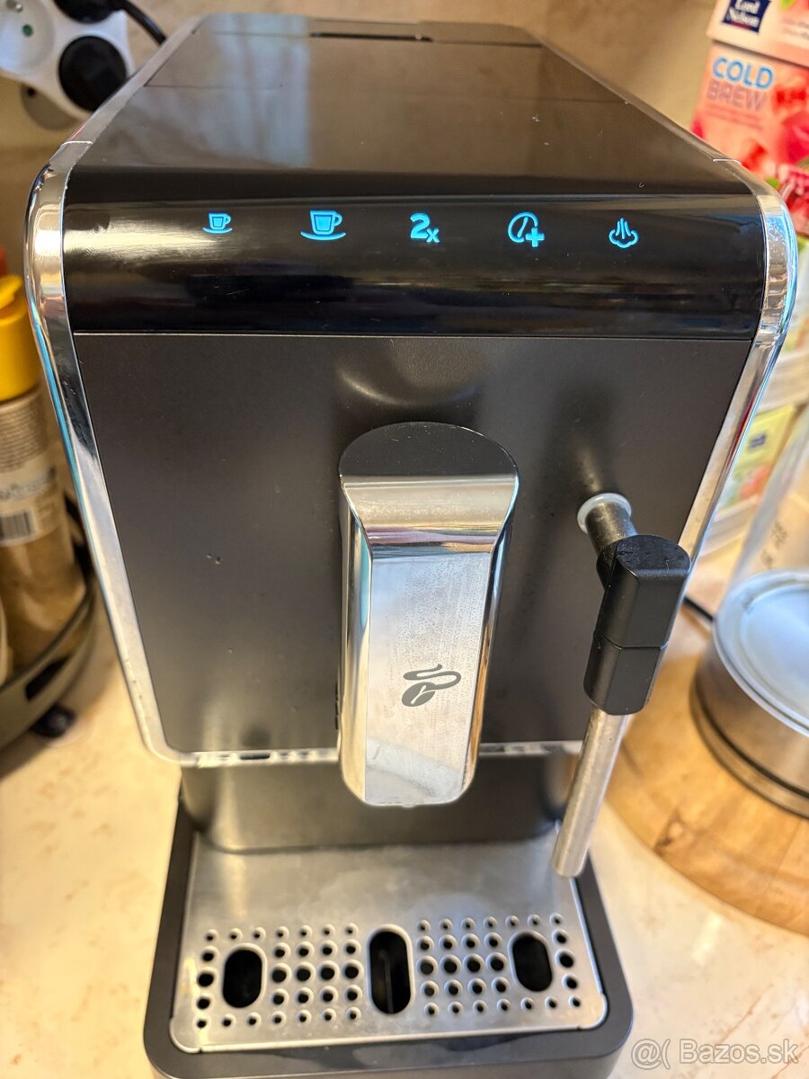 Kavovar Tchibo pleautoatický - 2