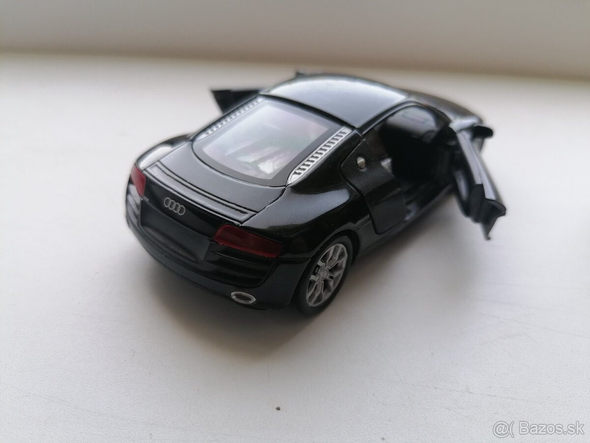 AUDI R8 - 2