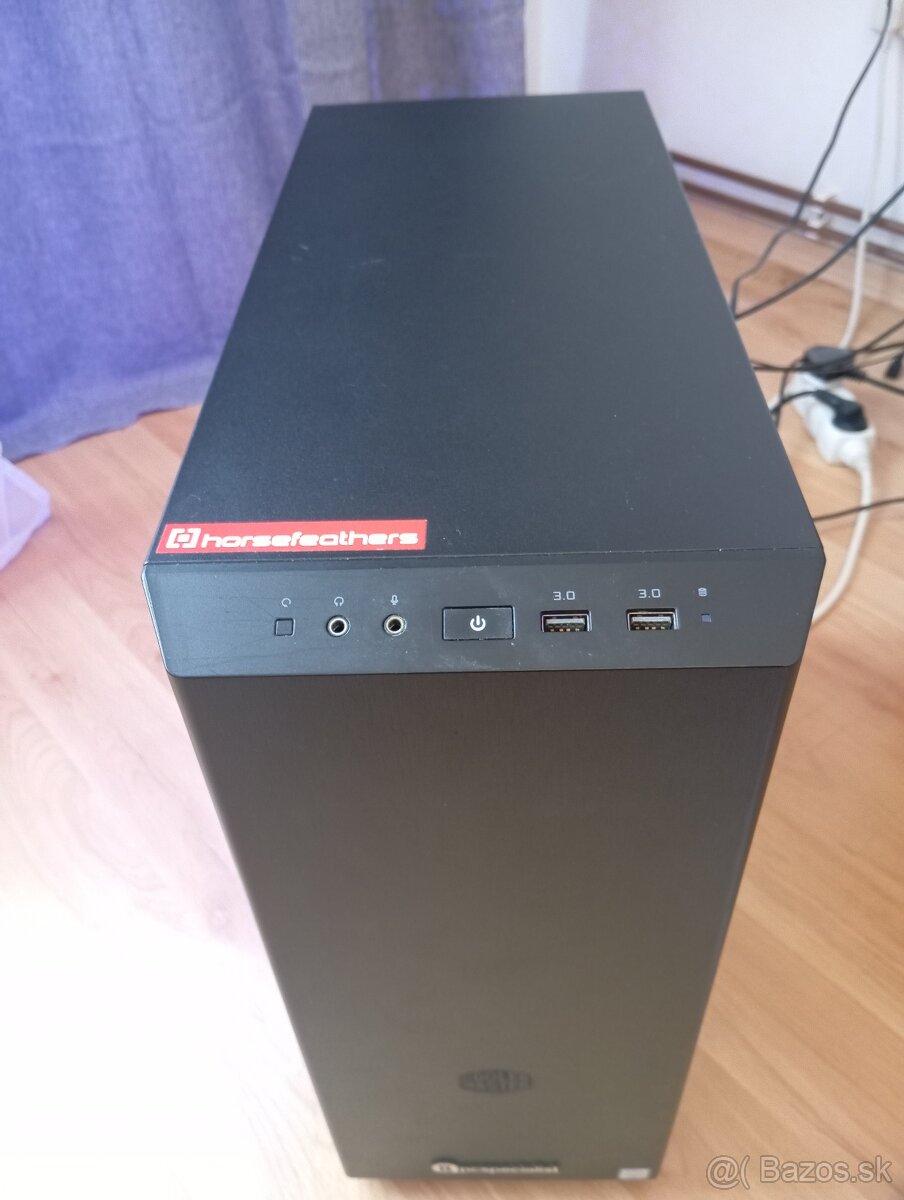 PREDAM HERNY PC S 240HZ MONITOROM - 2