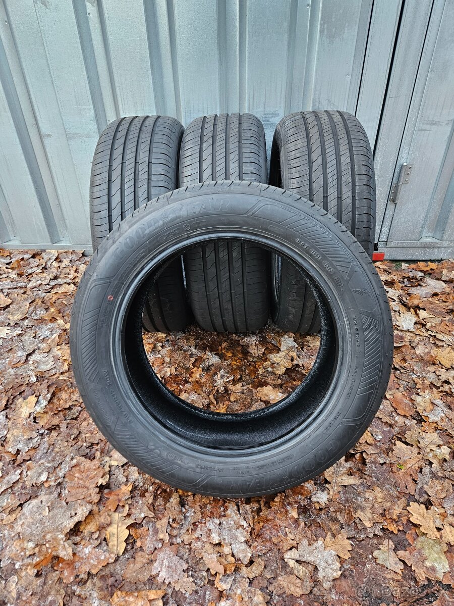 Nové letní pneu GoodYear 215/55 R17 - 2