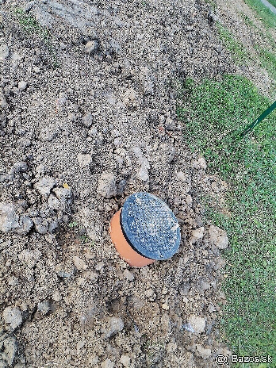 Pozemok SLAZANY/ RK NEVOLAŤ - 2