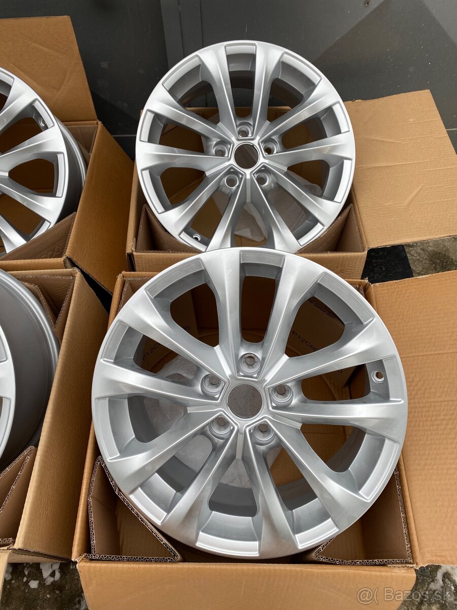 ✅ R17 ®️ Originál Renault 5x114,3 ET43 ✅ Megane Fluence atď - 2