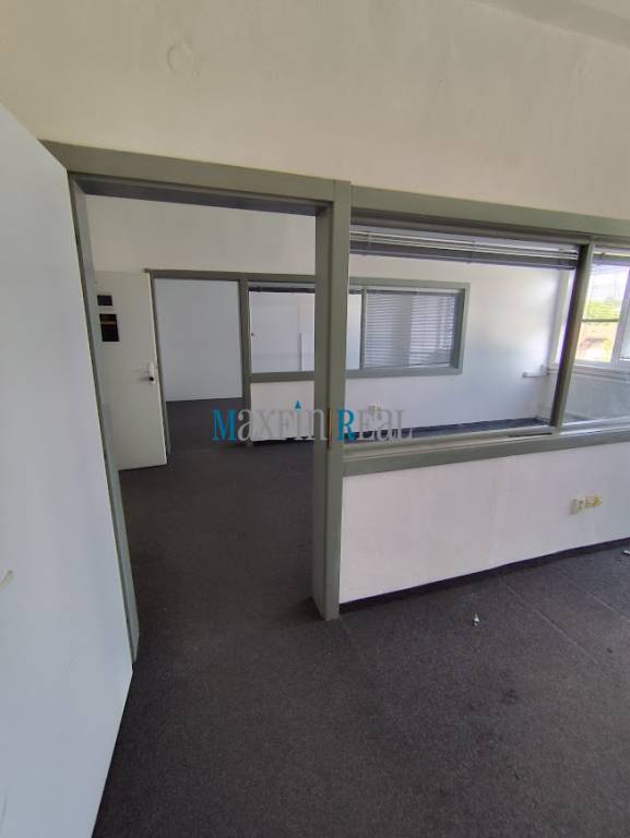 Trojkancelária - presklená v Nitre - 2