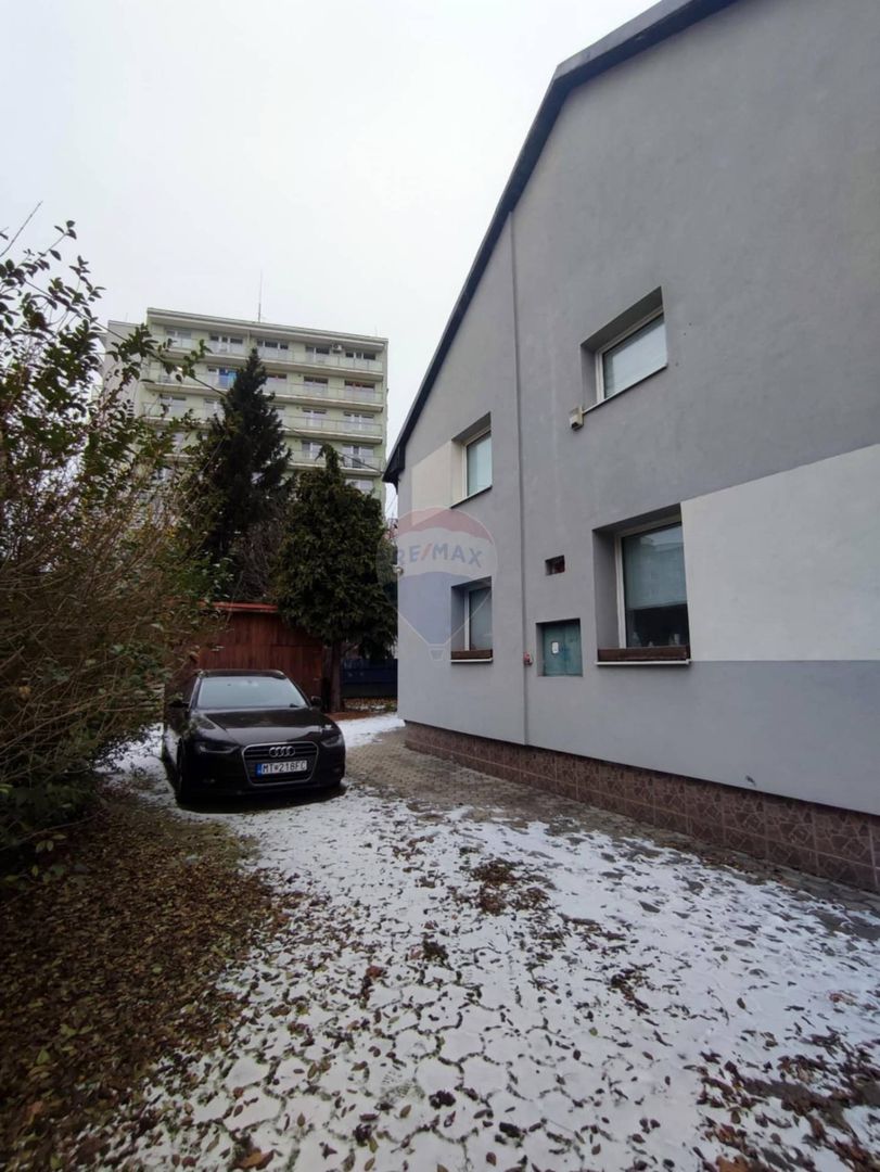 Na predaj dom vhodný na bývanie a podnikanie v Martine - REZ - 2