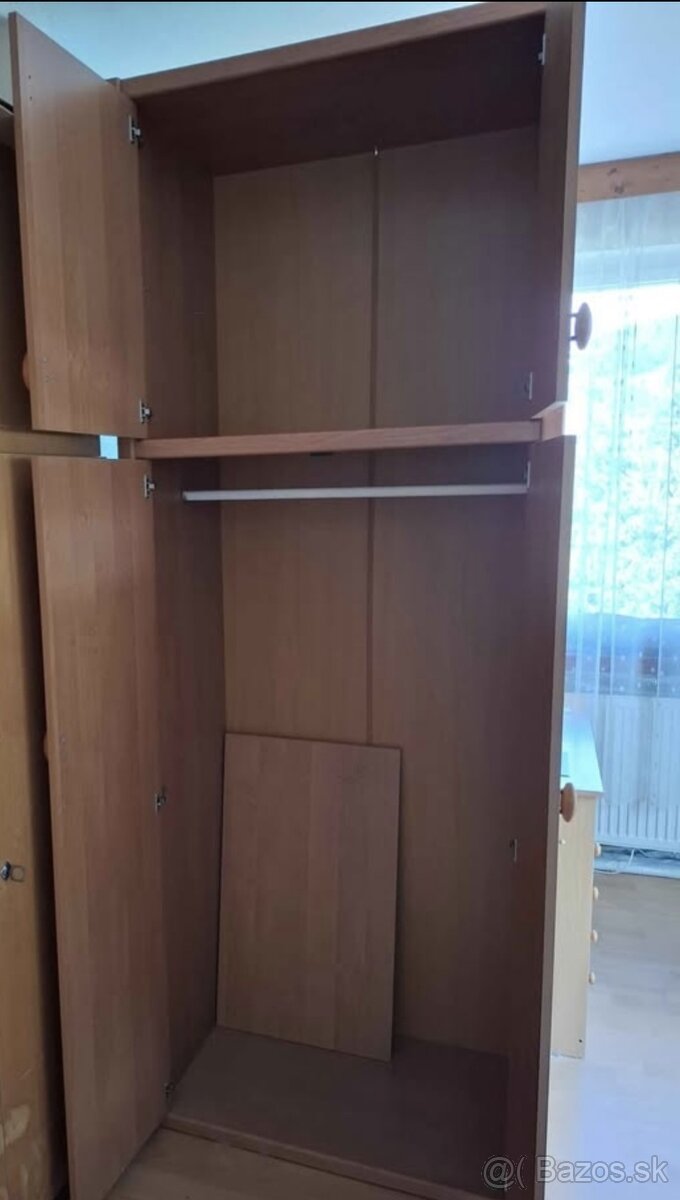 Obyvackova skrina 4 dverova - JELŠA - 2