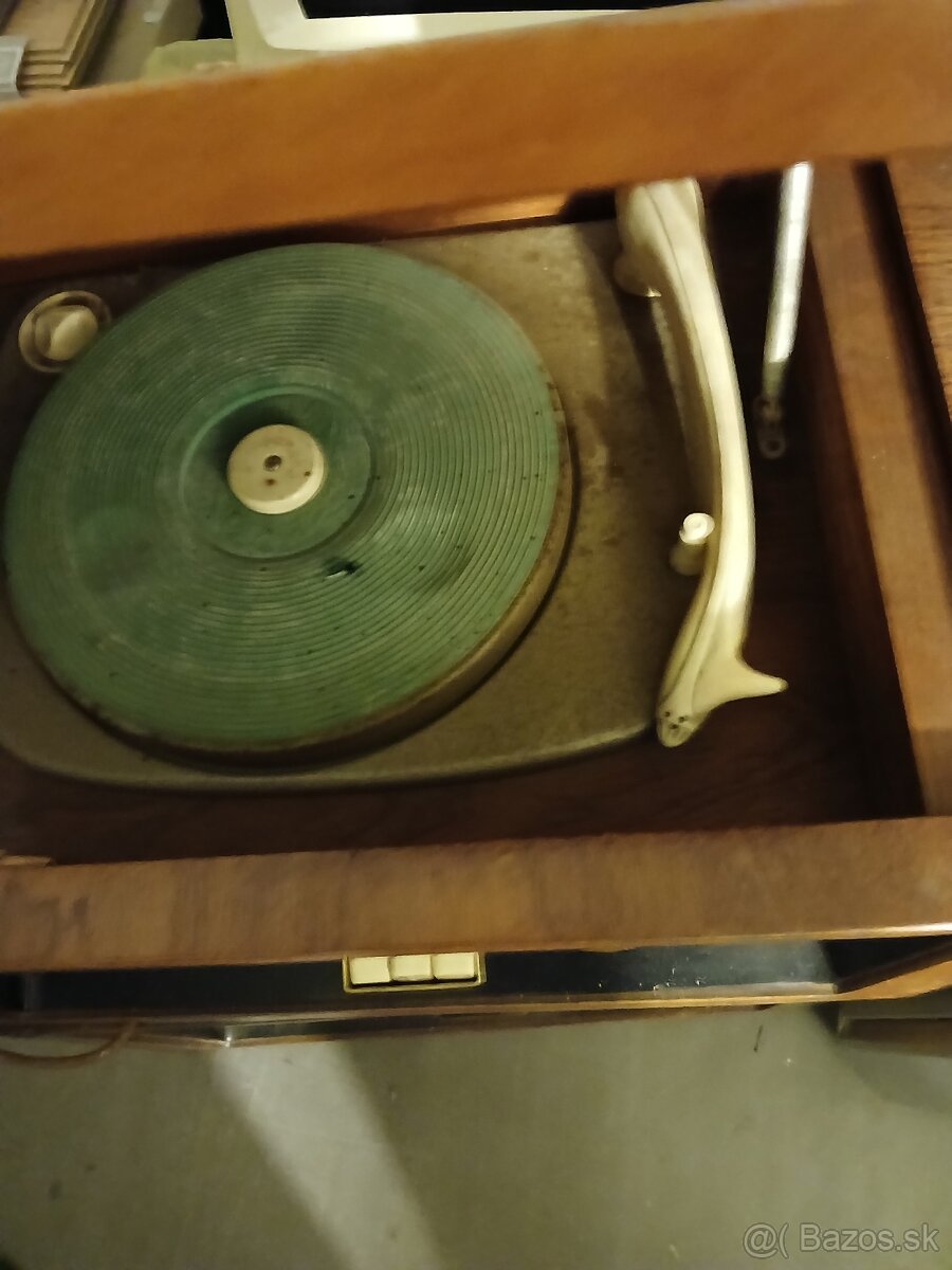 Gramoradio Tesla Liberta. - 2