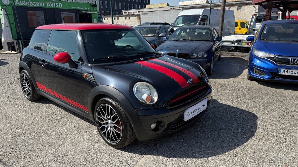 Mini Cooper 1,6 16V - 2