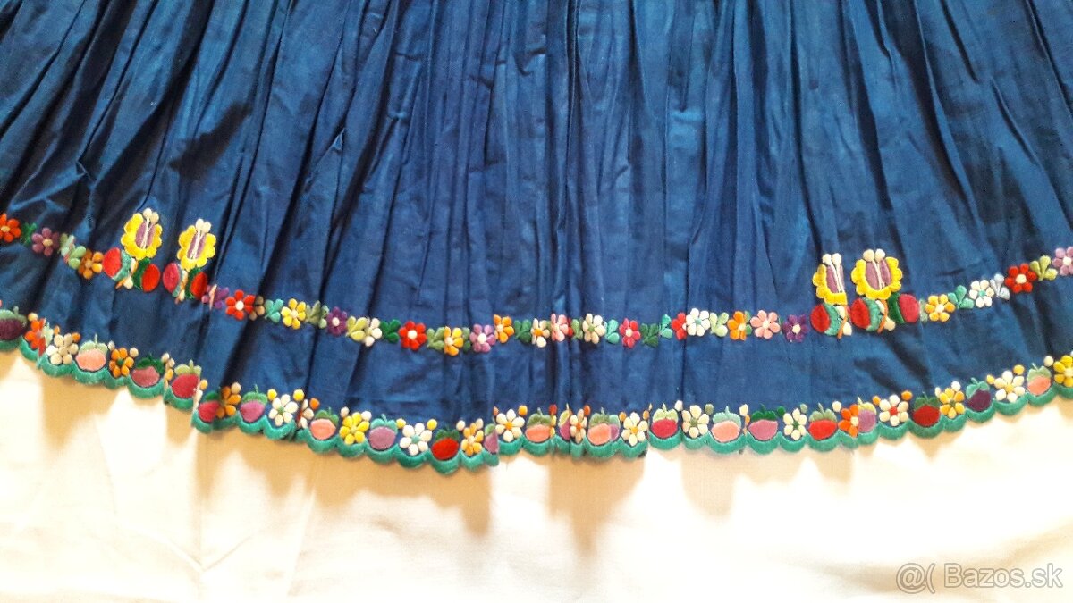 Kroj - zadná zástera Senica - 2