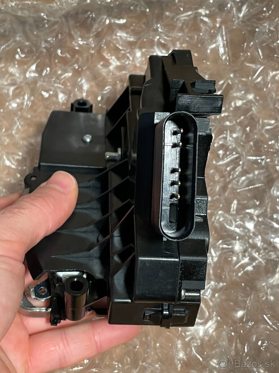 Zámok centrálu dverí predný pravý - 2