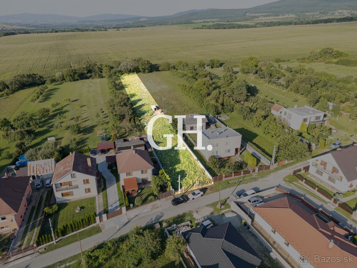 STAVEBNÝ POZEMOK - 2548 M2 - PRIPRAVENÝ NA VÝSTAVBU - 2