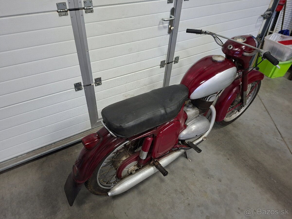 Jawa 250 590 Sport s TP a Špz - 2