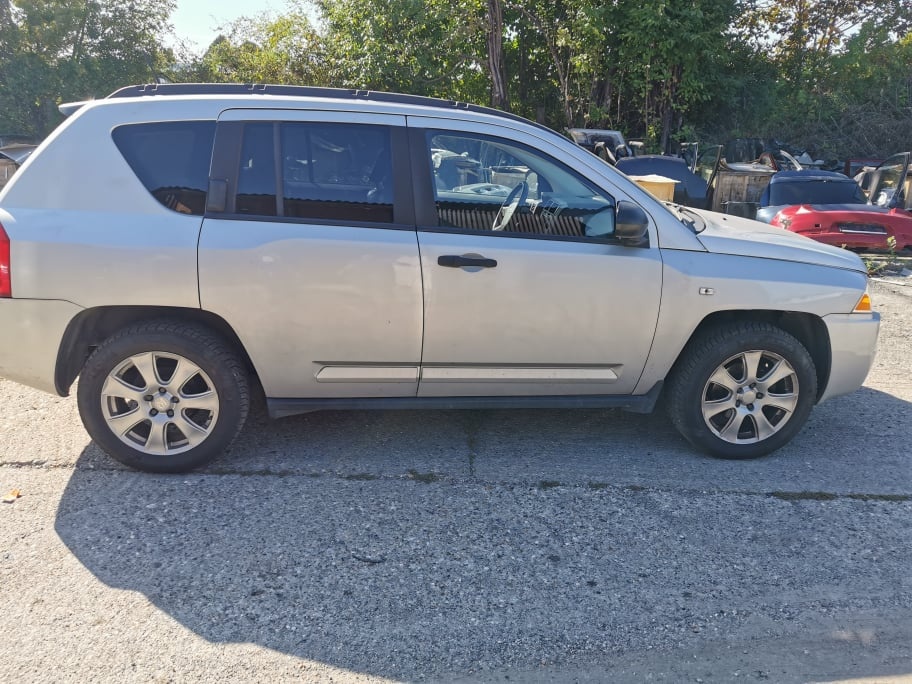 predam diely na jeep compass 2.4 benzin 125kw rv 2007 4x4 po - 2