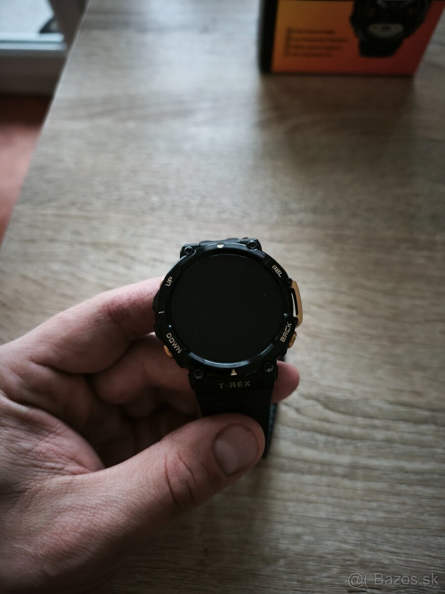 Amazfit t-rex 2 gold - 2