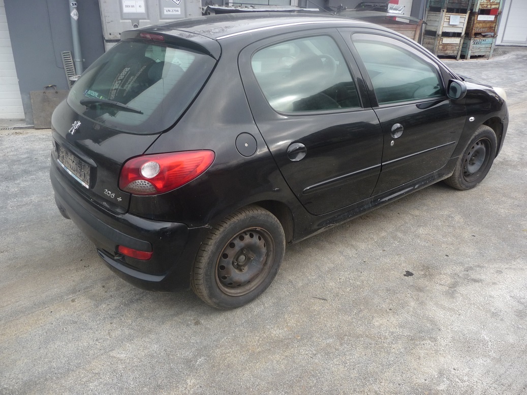 Peugeot 206+...............nahradne diely - 2