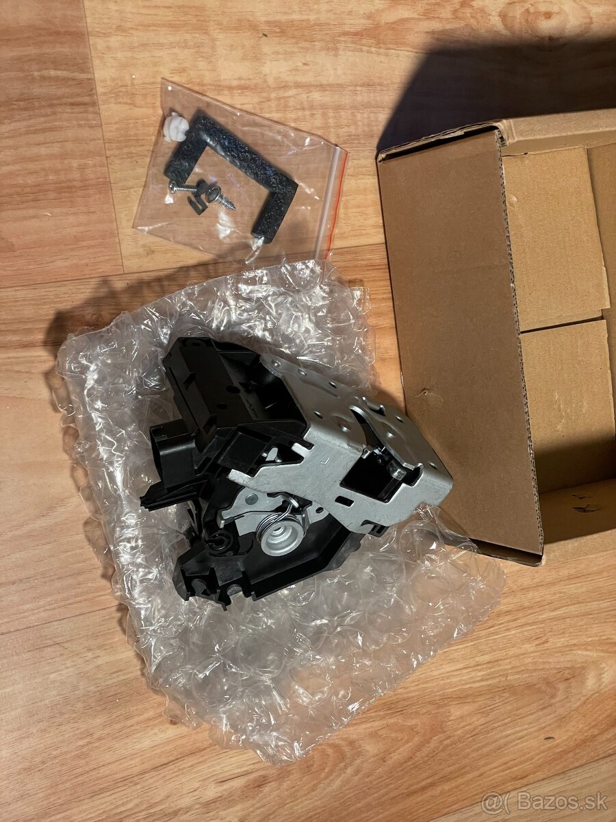 Zámok centrálu dverí predný ľavý - 2