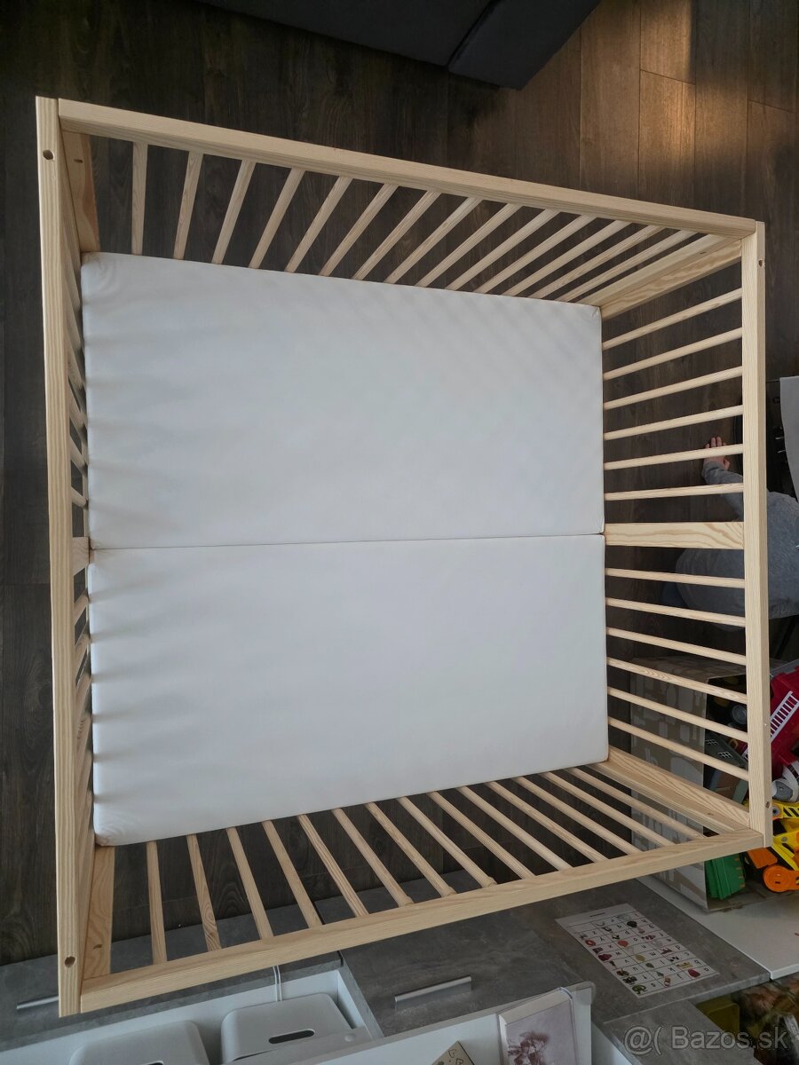 Drevena ohradka pre deti - 105x100 - 2