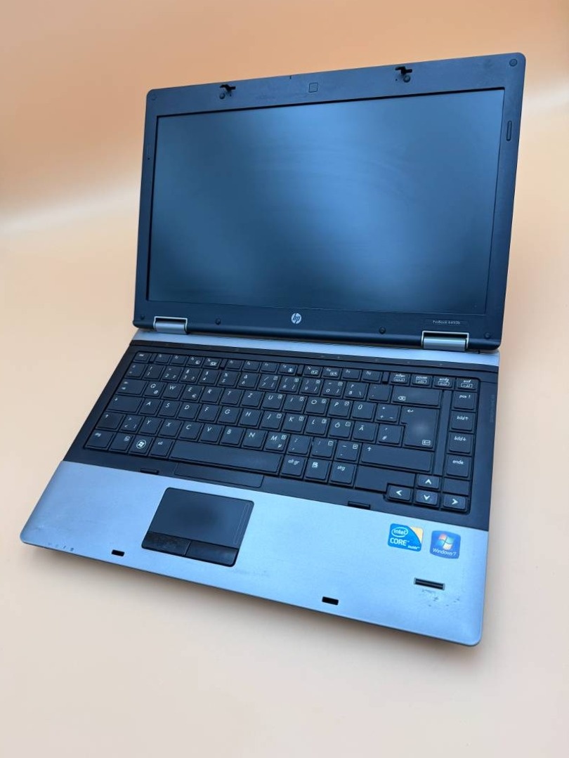 Notebook 14" HP.Intel i5-M520 2x2,40GHz.8gb ram.240gb SSD - 2