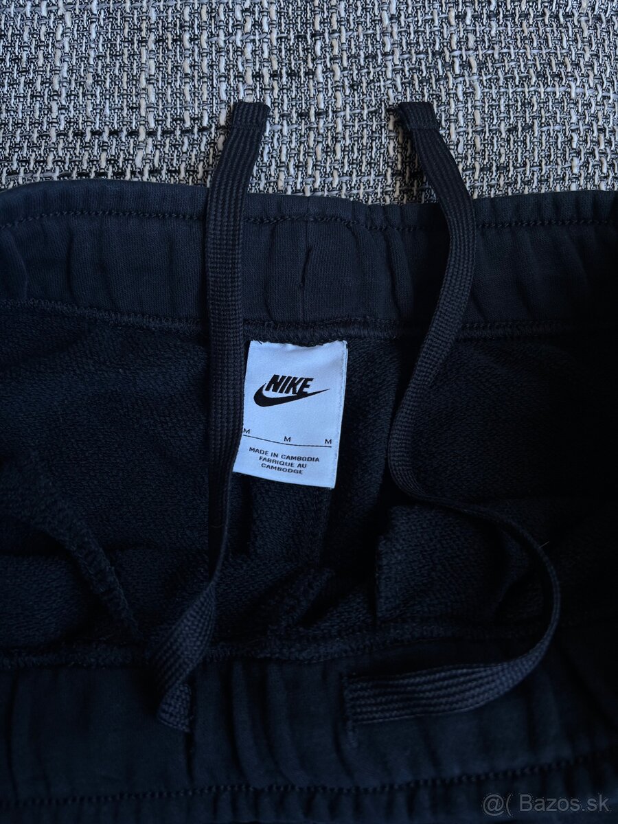 Nike teplaky čierne - 2