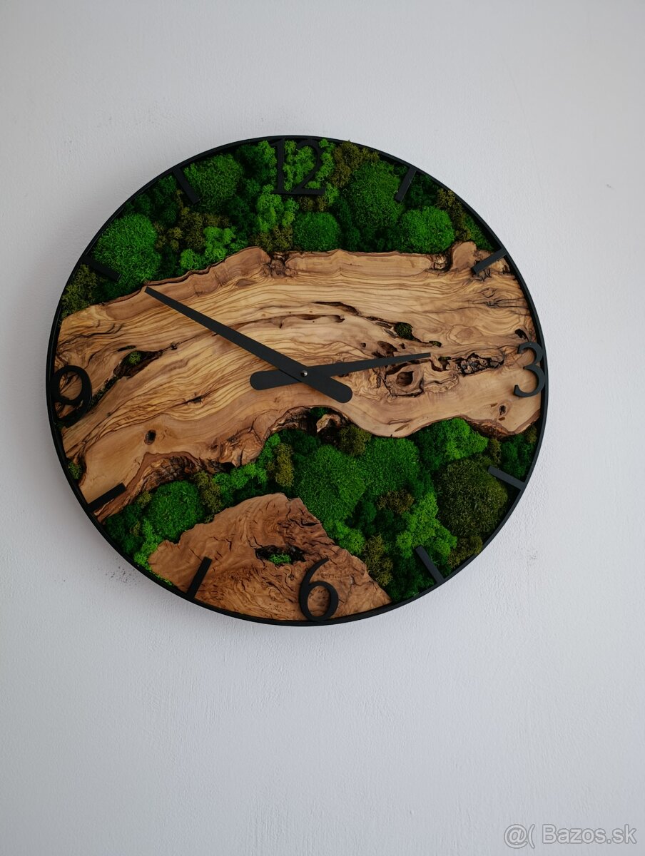 Machové hodiny olivové - 2