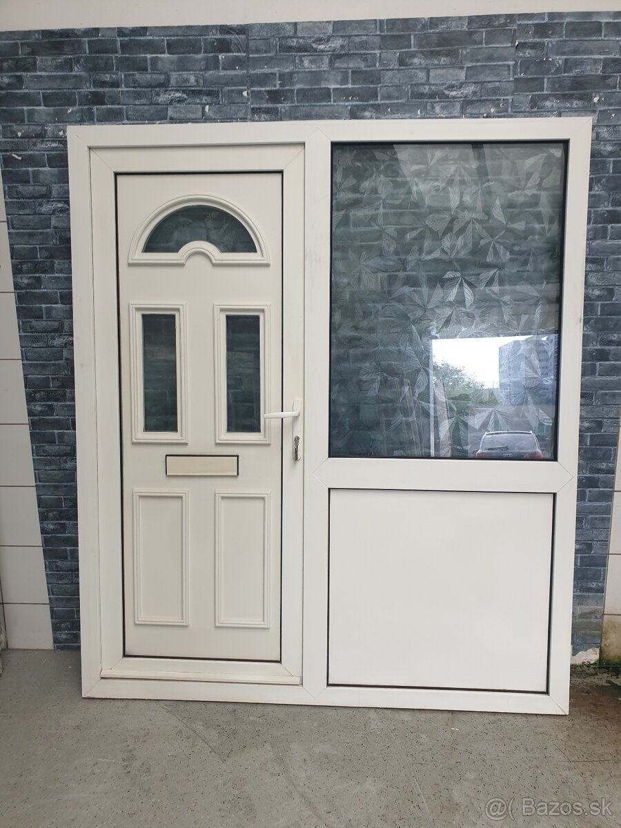 Plastove dvere č. 67. 176x205 P - 2