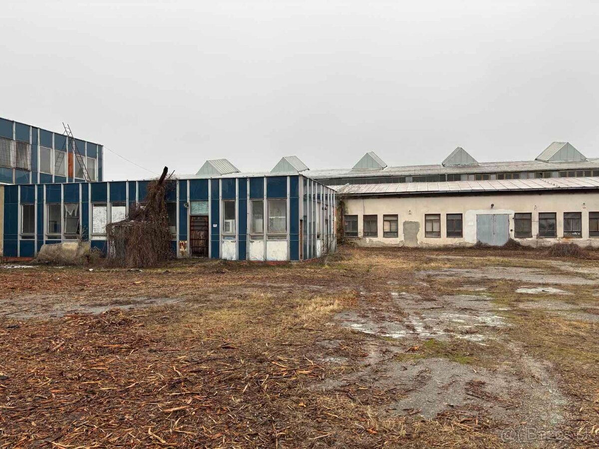 Exkluzívna ponuka priemyselného areálu v Trebišove - 2