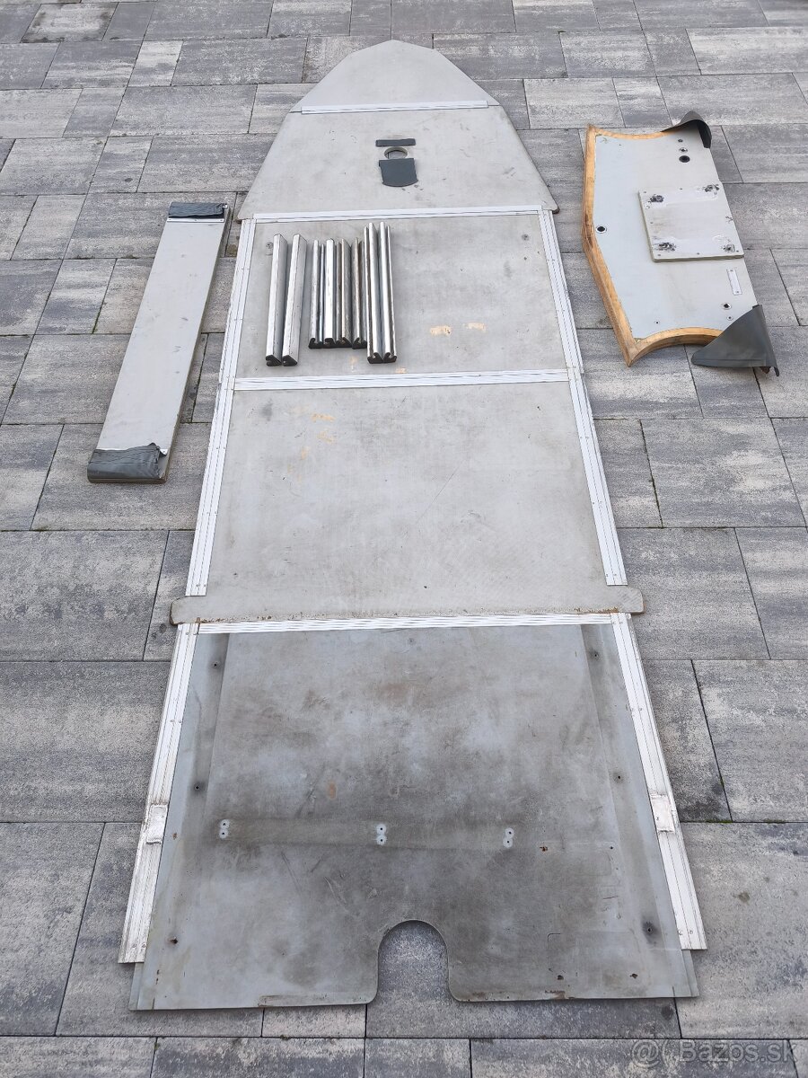 Predam podlahu z 5m člnu - 2