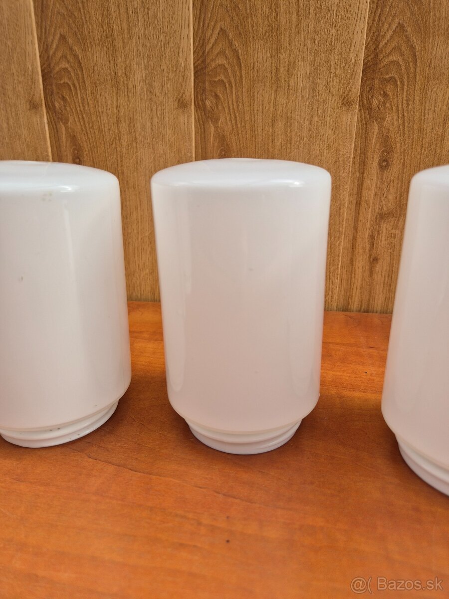 Tienidlo na retro lampu - 2