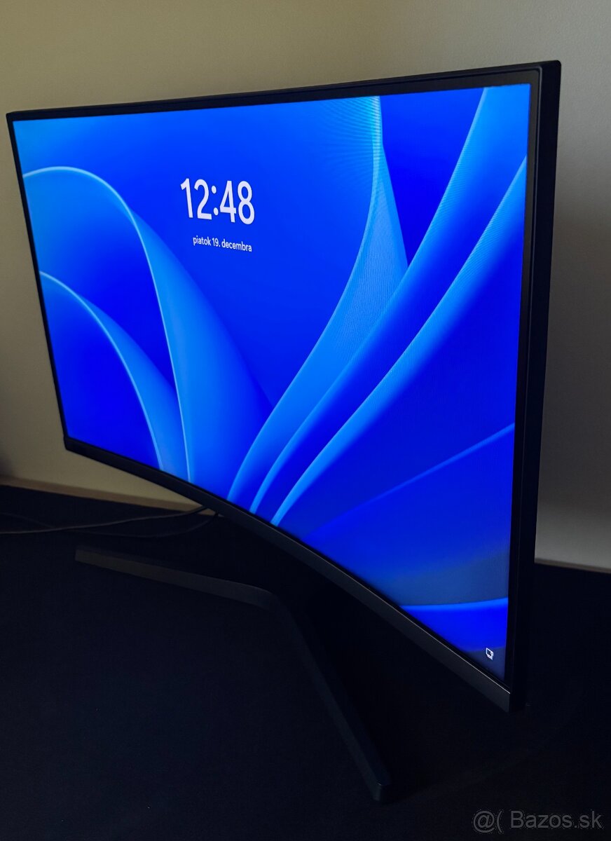 Predám monitor Samsung LC27RG50, 27", 240 Hz, Full HD - 2