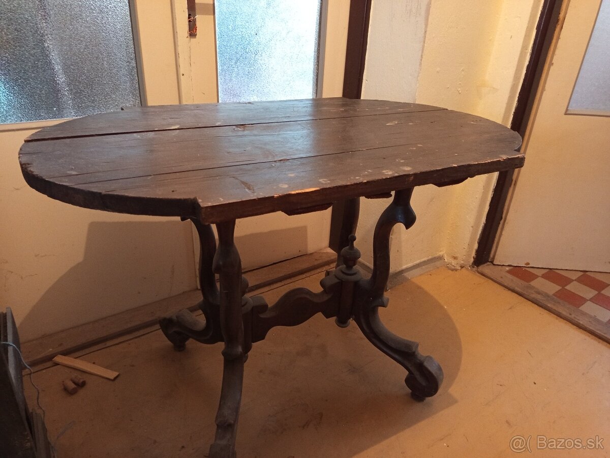 Predám starožitný stol - 2