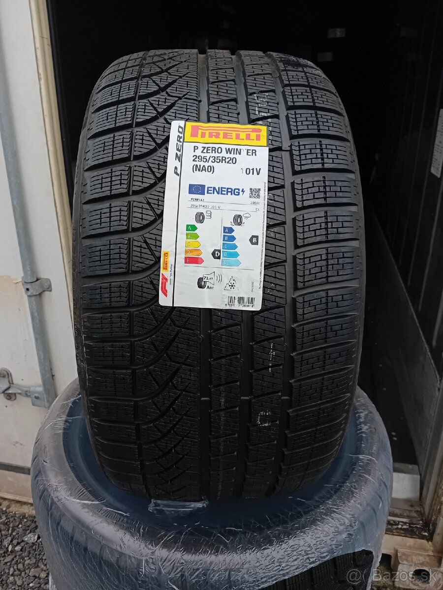 Pirelli Pzero Winter 295/35R20 101V - 2