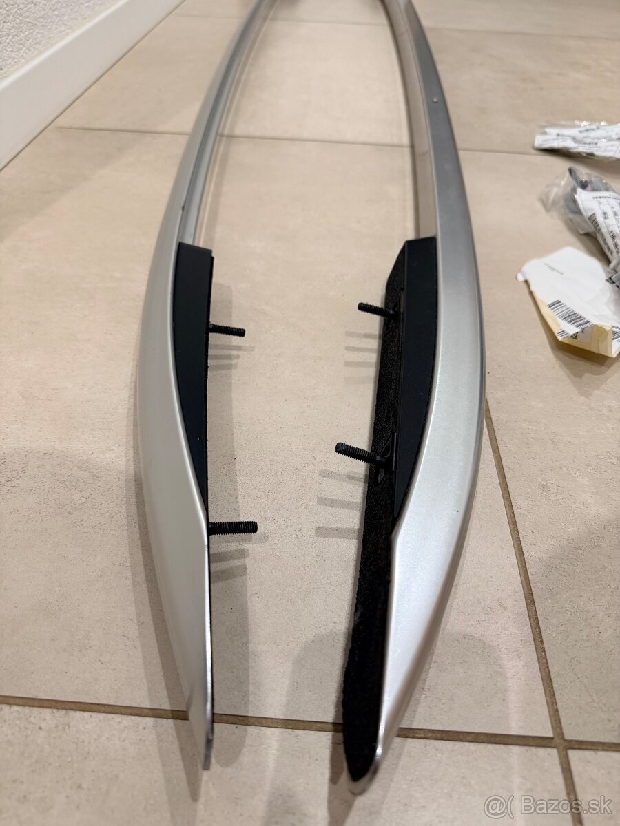 VW Touareg 2 - Originálne strešné nosiče - 2