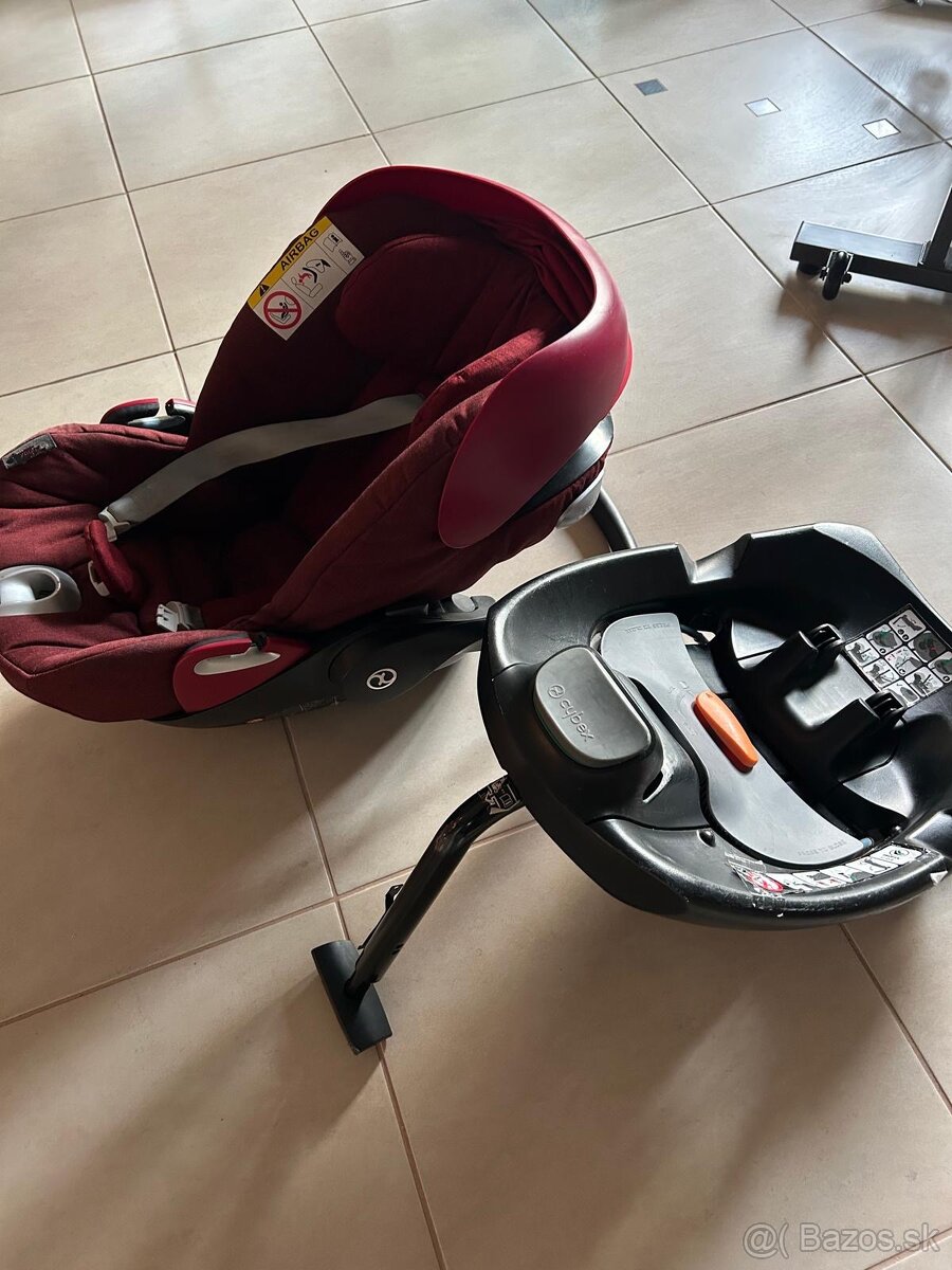 Autosedačka + základňa Cybex - 2