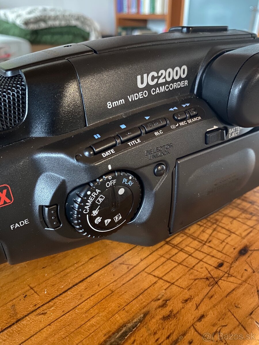 Kamera Canon UC2000 top stav - 2