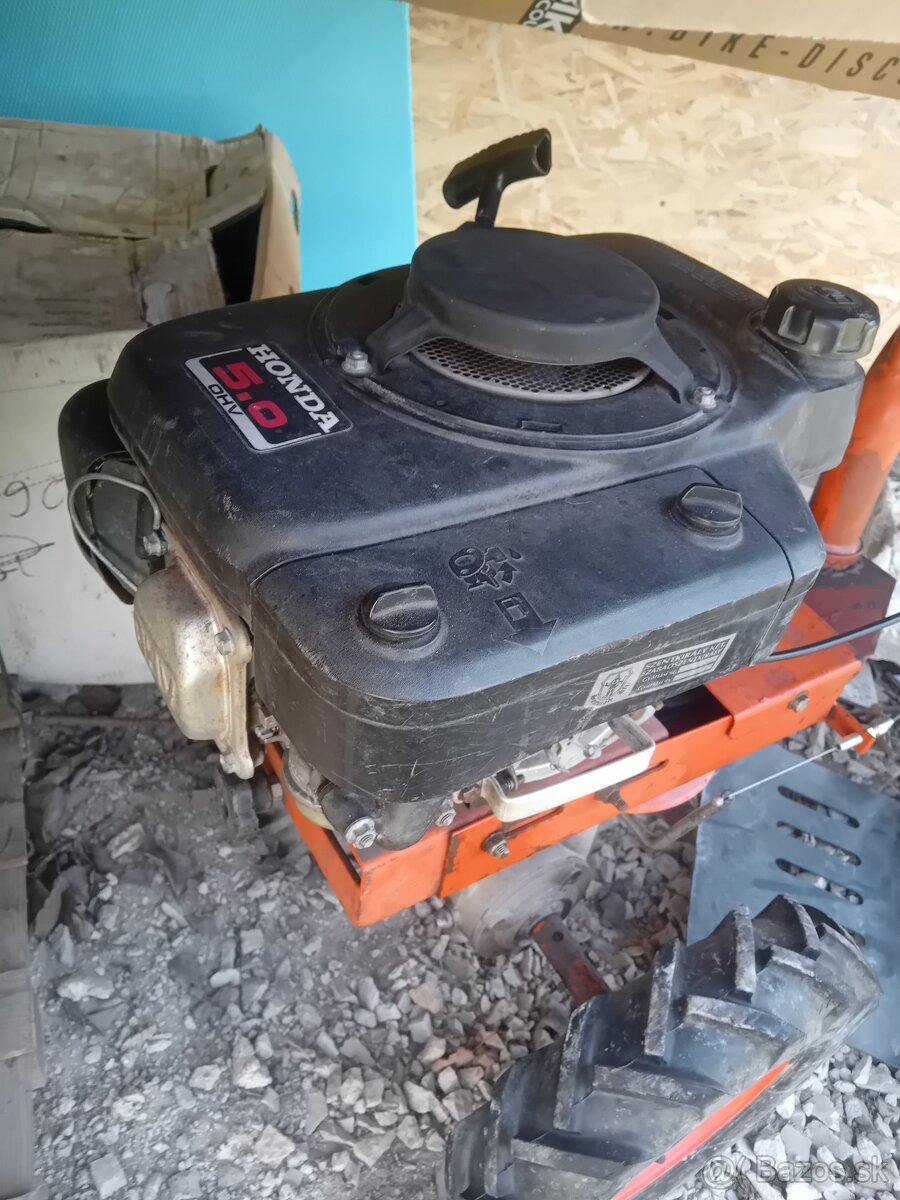 Predám rotavátor Honda - 2