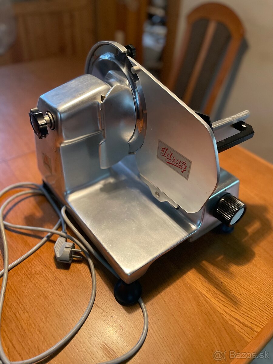 Profi nárezový krájač Ideal , výkon 400W. - 2