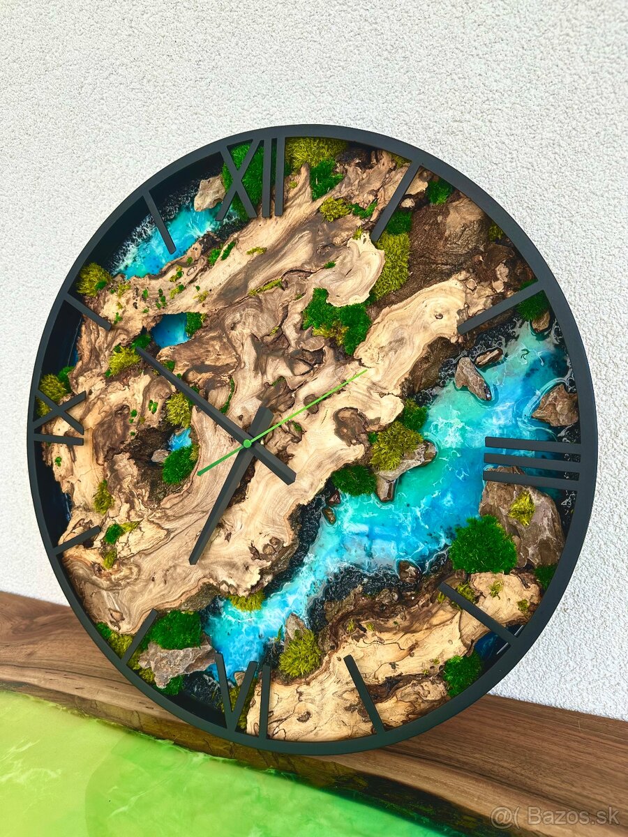 Machové hodiny s epoxidom 50cm priemer , Drevené hodiny 50cm - 2