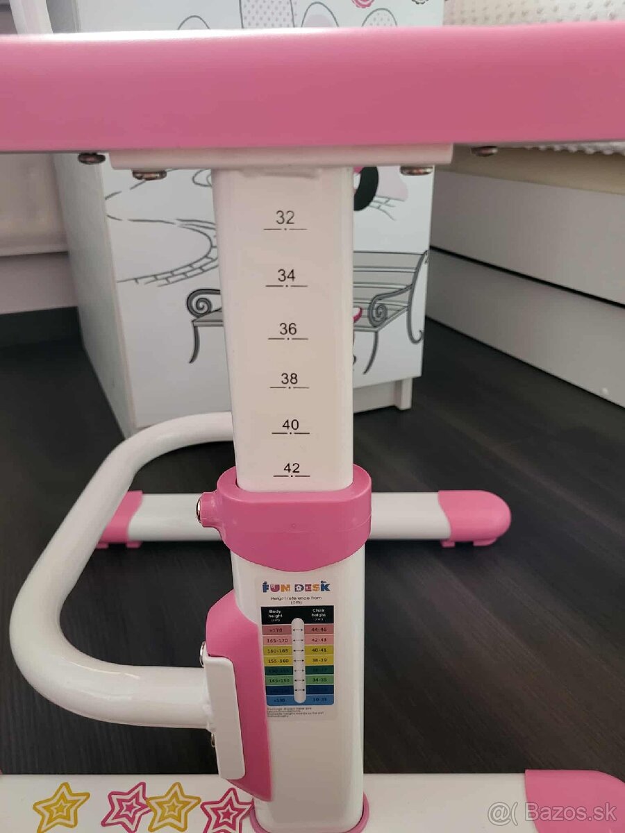 Detská postel s pisacim stolíkom a stoličkou - 2