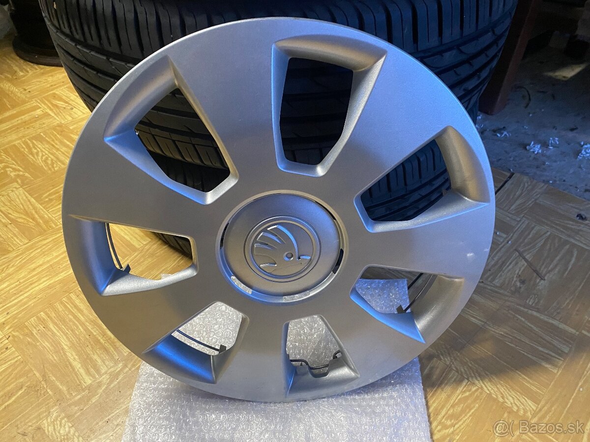 14” originál puklice Škoda - 2