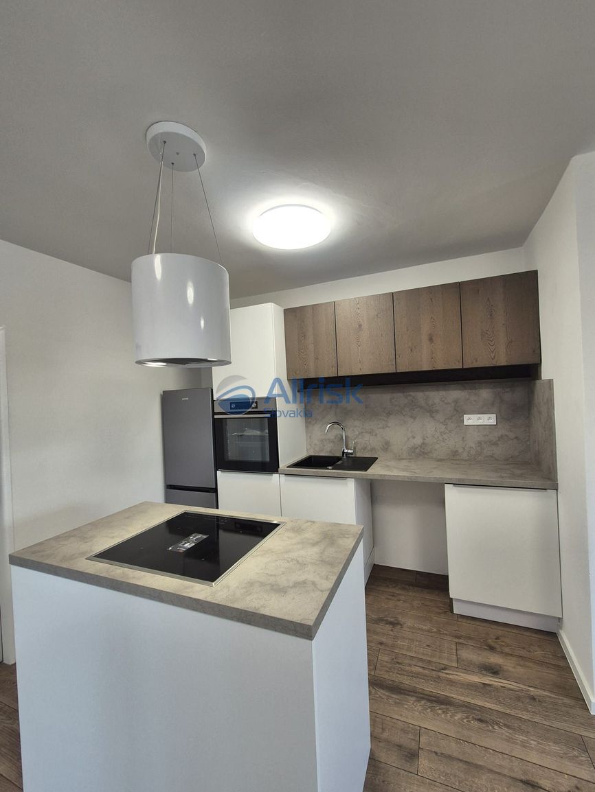 Váš nový prenájom v Pezinku. Ponuka 3-izbového bytu na prená - 2