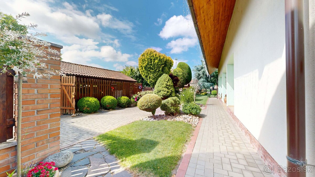 EXKLUZÍVNE V RK CASMAR – Na predaj veľmi pekný rodinný dom v - 2