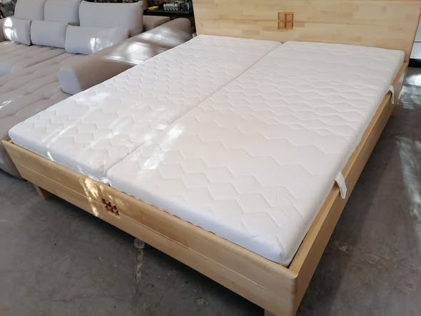 manzelská postel - 2