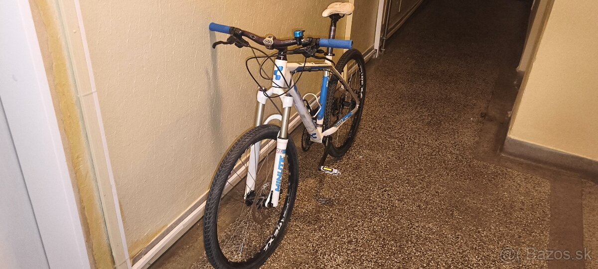 Predám horský bicykel CUBE,kolesá 26" - 2